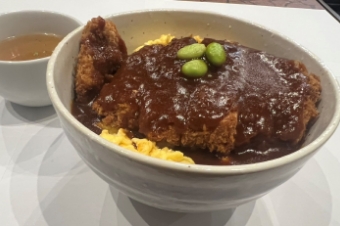 デミかつ丼の画像